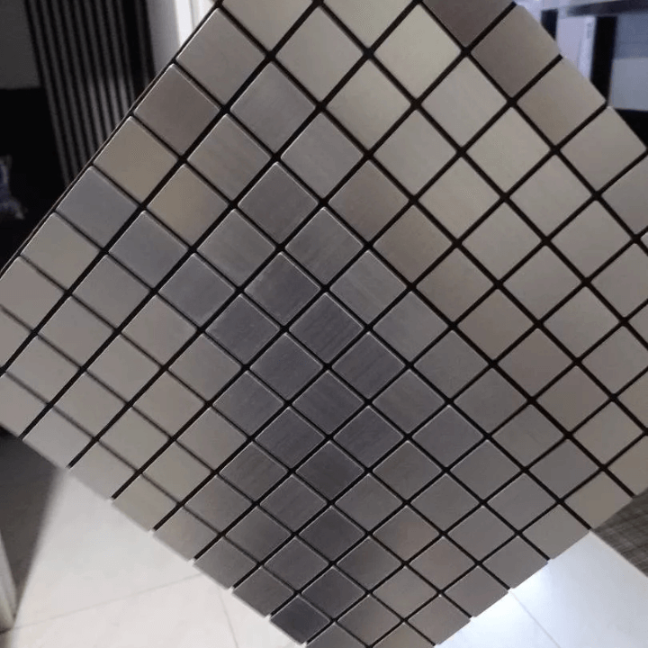 Placa de Parede 3D Pastilhas Metalizadas "Poli Lar" 30cm X 30cm