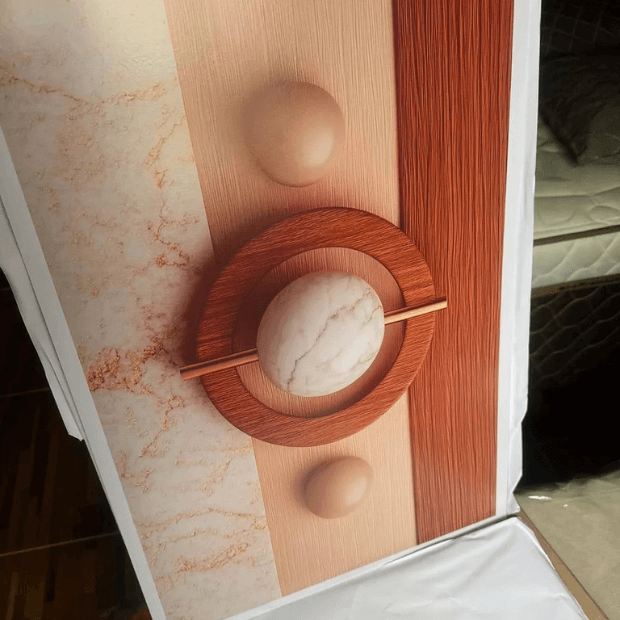 Quadro Decorativo 3 Peças (Abstrato Geométrico -- Linhas em forma de Madeira) "Poli Lar"